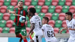 Vitória SC ganha alento europeu com triunfo no Funchal