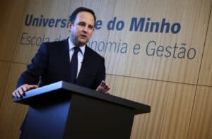 Governo veio a Braga "encontrar soluções para problemas que se arrastam"