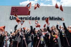 Imposição de insígnias e missa de finalistas mudam de local devido à previsão de chuva
