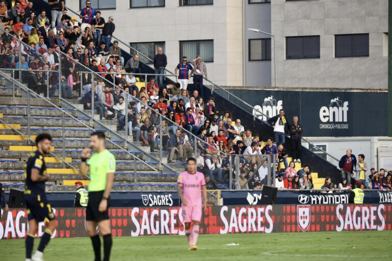 Famalicão perde em casa depois de estar a vencer o Chaves