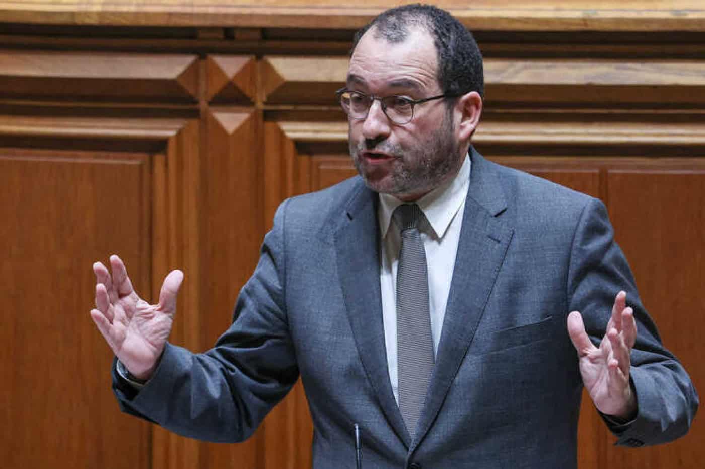 Concurso para vinculação de mais de 10 mil professores arranca na quarta-feira&nbsp;