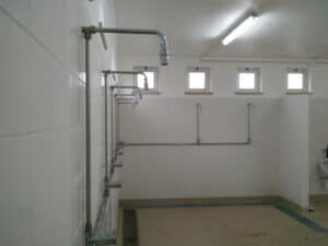 PS diz que há escolas em Braga onde os banhos continuam proibidos&nbsp;