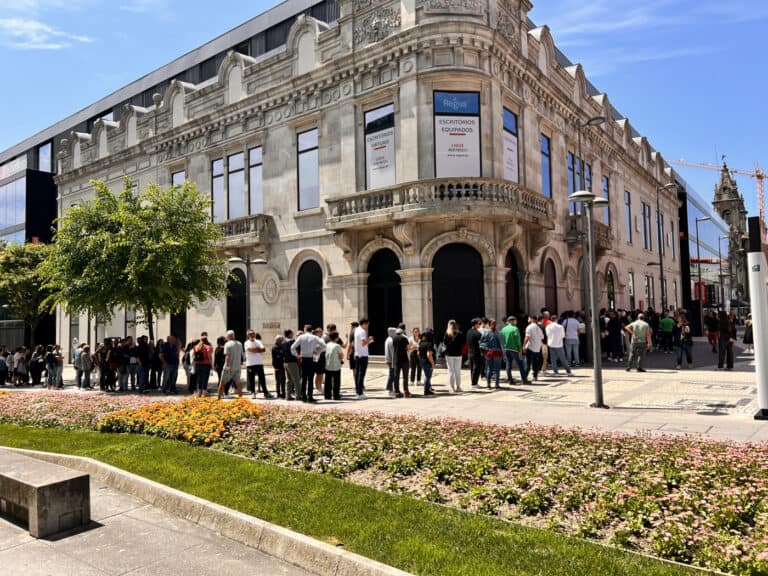 SCB disponibiliza mais bilhetes esta quarta-feira, mas altera condição de venda