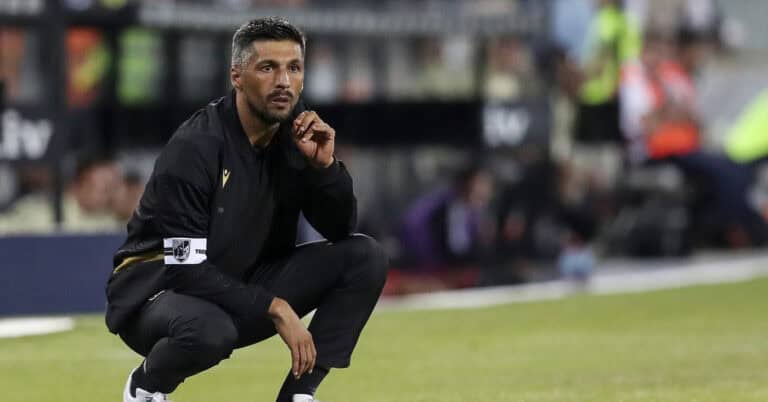 Vitória SC acusa Liga de "tratamento discriminatório" a Moreno