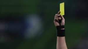 Antigos jogadores de futebol com acesso direto à carreira de árbitro