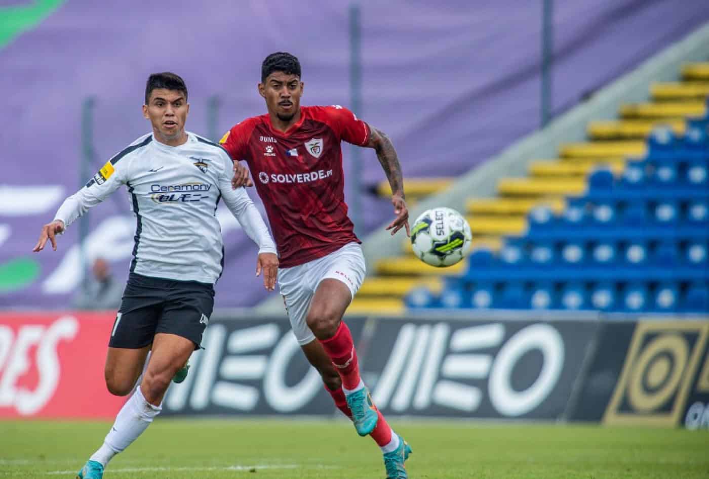 Despromovido Santa Clara vence tranquilo Portimonense
