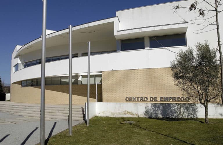 Desemprego aumenta em Guimarães e Famalicão entre março e abril