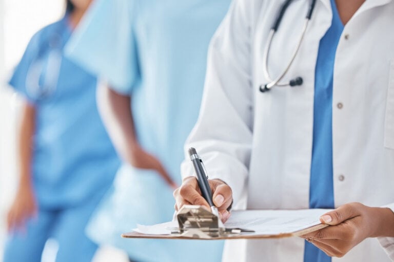 Colocação de 314 especialistas vai dar médico de família a 500 mil utentes