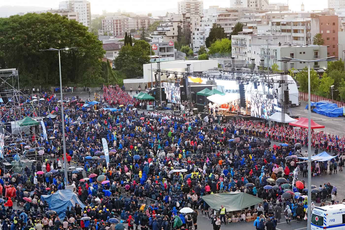 "É fundamental dar sonho à vida, mas o decisivo é dar vida aos sonhos"&nbsp;