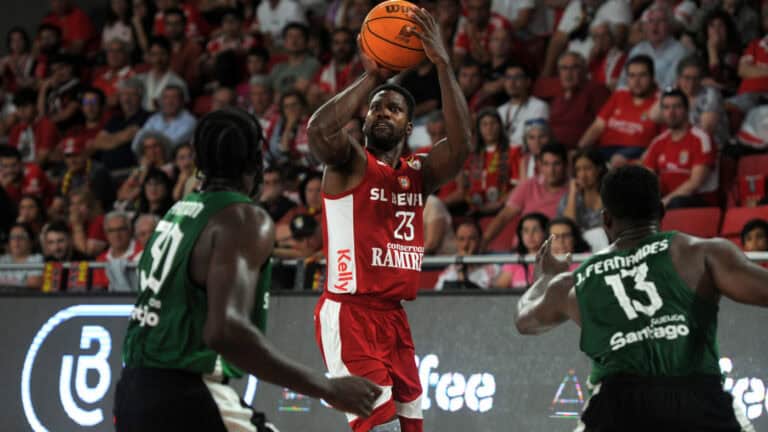 Benfica revalida título de campeão nacional de basquetebol