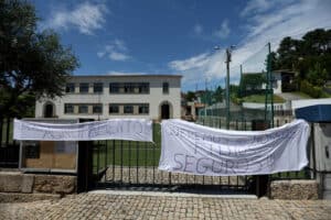 Pais recusam mandar filhos para escola de Tebosa por medo de violência