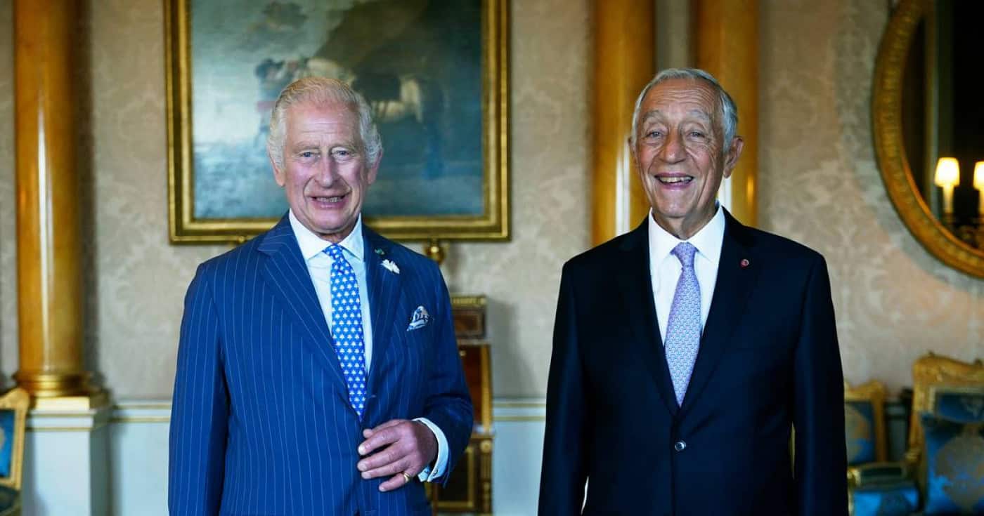 Marcelo condecorou Rei Carlos III em Londres&nbsp;