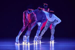 Theatro Circo acolhe peça "hipnótica" com quarteto de patinadores