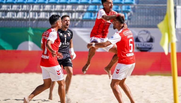 SC Braga goleia e apura-se para oitavos de final da Euro Winners Cup