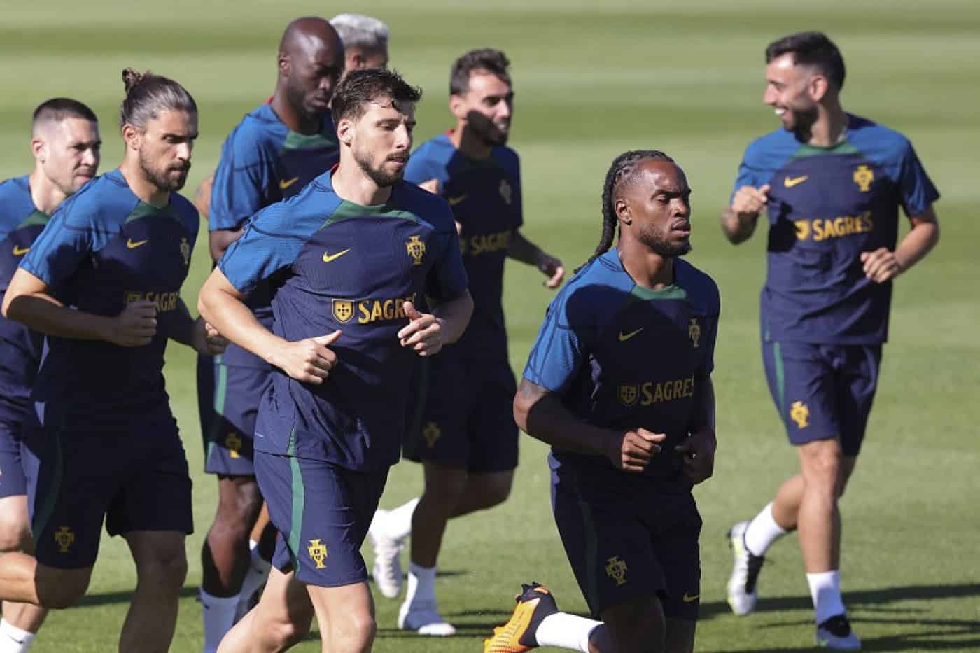 Toti e Renato Sanches falham duelo de Portugal com a Bósnia para o Euro2024