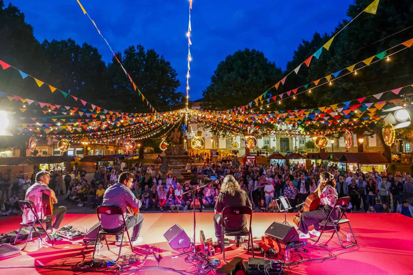 Grupos culturais da UMinho animam mais um dia do programa das Festas de São João
