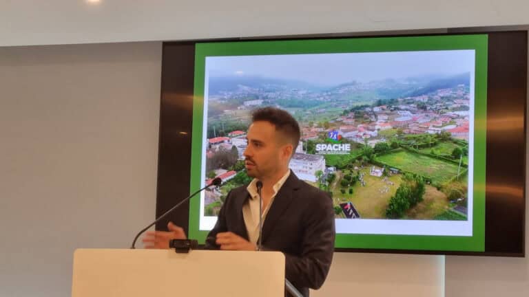 PSD de Guimarães exige demissão de vereador Nelson Felgueiras