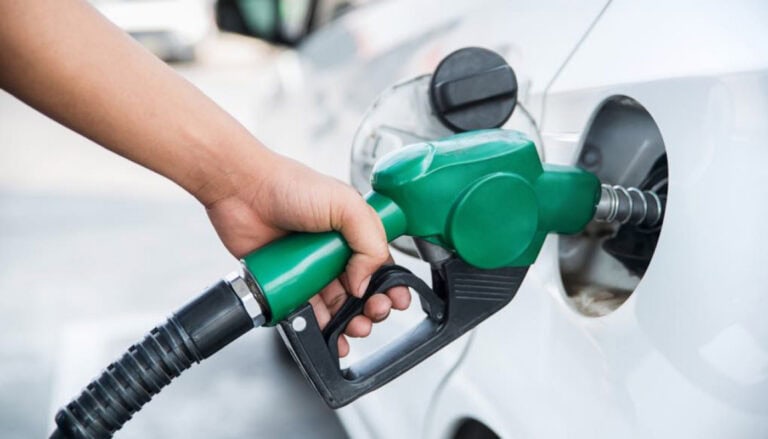 Combustíveis. Preço do gasóleo sobe e o da gasolina desce