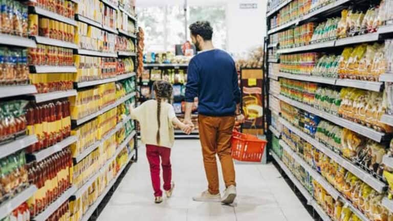 Famílias poupam menos e rendimento disponível real cai 0,1% no primeiro trimestre&nbsp;