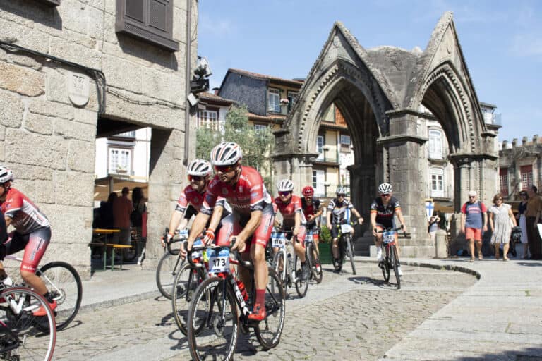 500 pessoas assinalaram Dia Um de Portugal com passeio de bicicleta