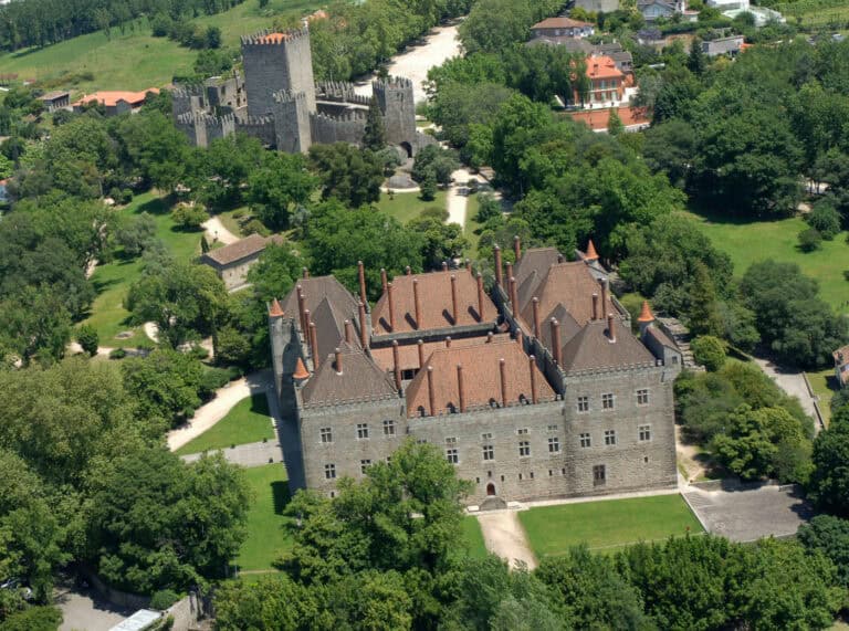 Câmara de Guimarães “tinha expectativas” de assumir gestão de Castelo e Paço dos Duques&nbsp;