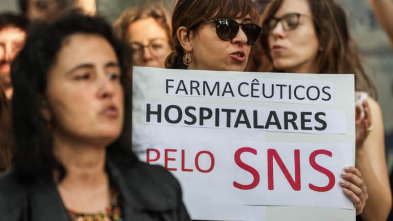 Greve dos farmacêuticos do SNS com adesão global de 90%