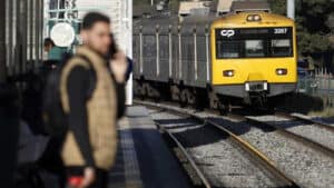 Bilheteiras e gabinetes de apoio da CP em greve. Empresa alerta para "perturbações"&nbsp;