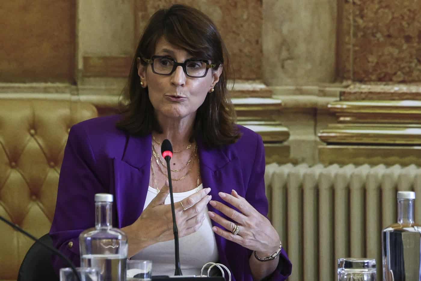 Ministra da Justiça realça “especificidade dos jovens” para amnistia, mas admite alterações