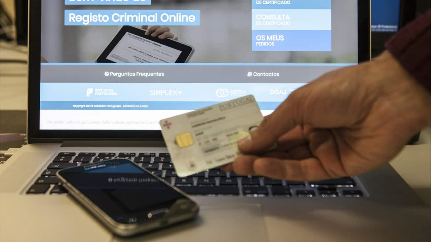 Novo cartão de cidadão terá funções idênticas aos cartões bancários