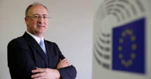 José Manuel Fernandes diz que se não estiver no PE não será candidato à CMB