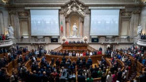 Maioria reprova o estado da nação, mas não encontra alternativa ao Governo até 2026&nbsp;