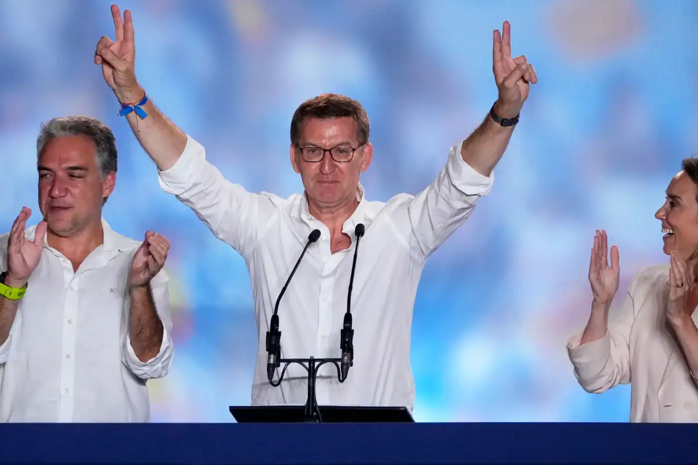 PP vence em Espanha sem conseguir maioria absoluta com VOX