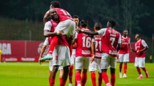 Braga vence e está mais perto do "play-off" da Liga dos Campeões&nbsp;