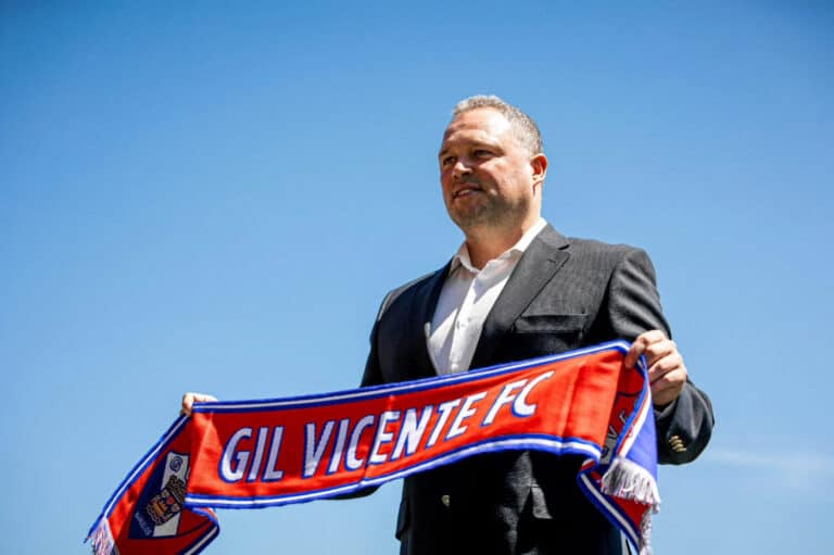 “Tentar consolidar o Gil Vicente na primeira liga e depois pensar noutros voos"