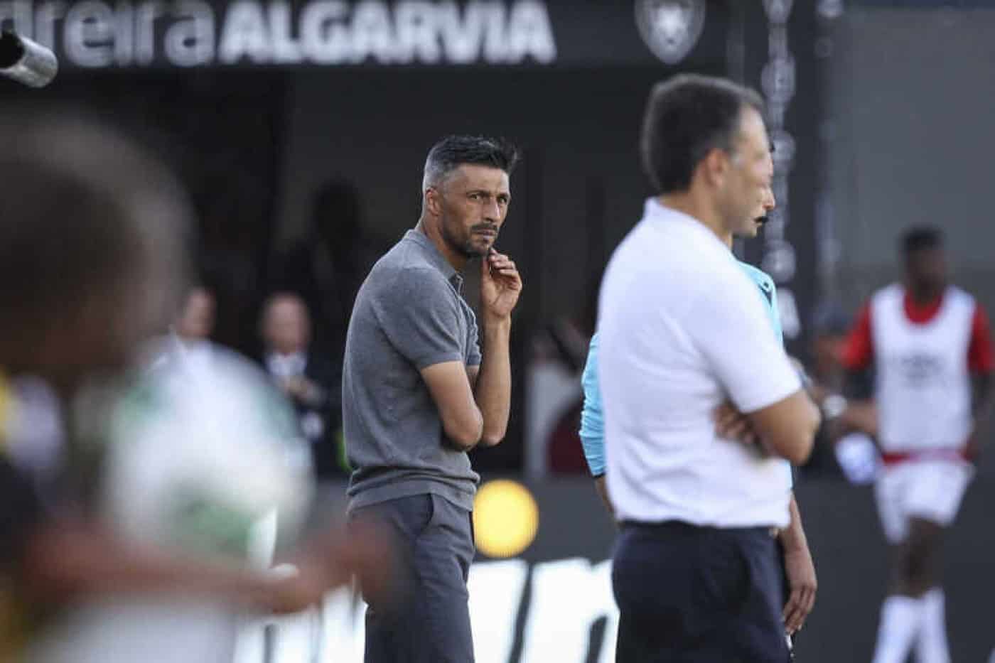 Moreno despede-se do Vitória SC