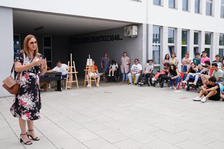 Programa da CMB para pontas letivas vai custar entre 130 e 250 euros aos pais