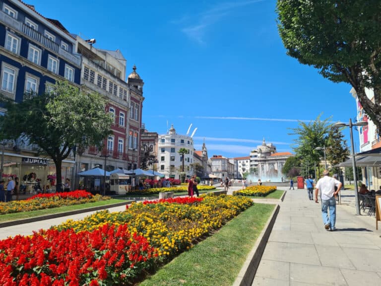 Faturação de agosto aquém das expectativas dos comerciantes; Hotelaria com taxa de ocupação positiva