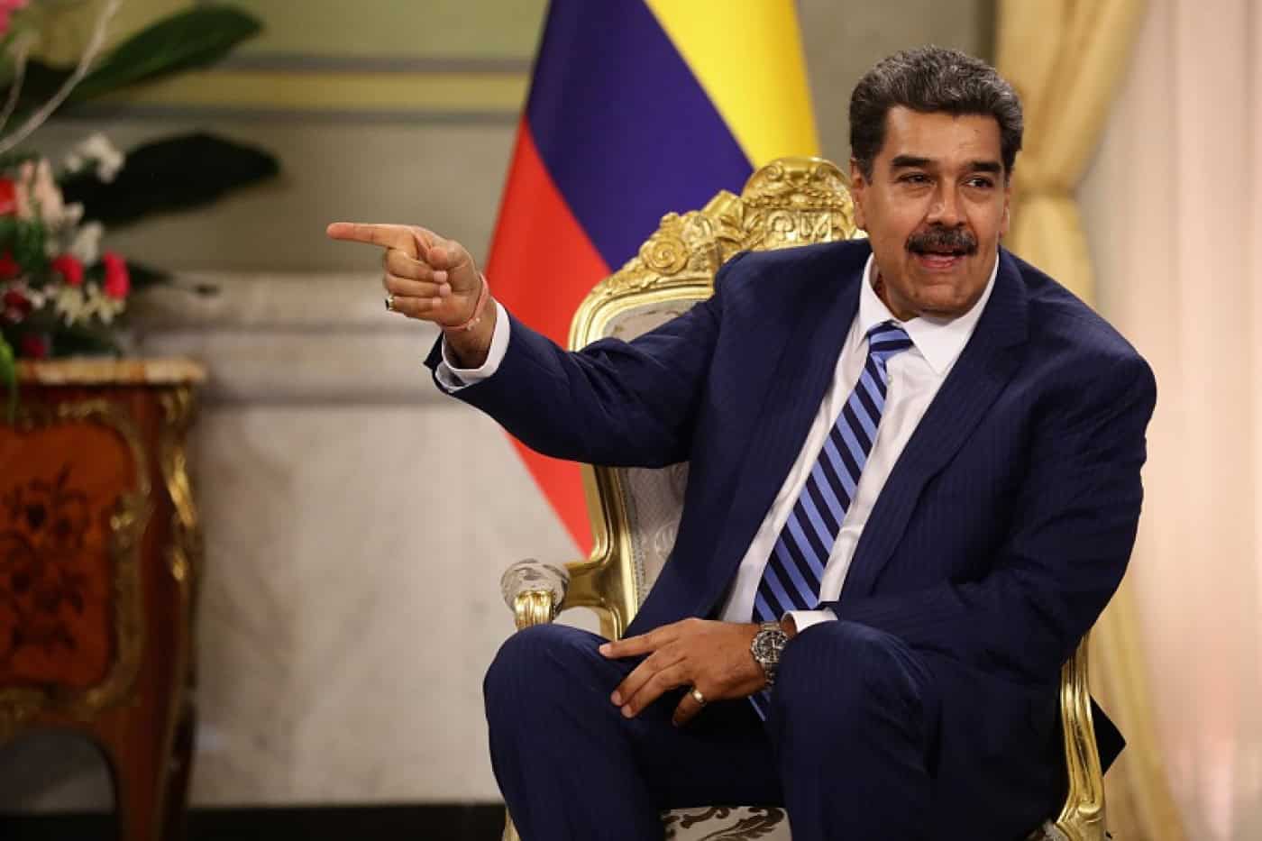 Presidente da Venezuela ativa milhões de milicianos para prevenir golpe de Estado&nbsp;