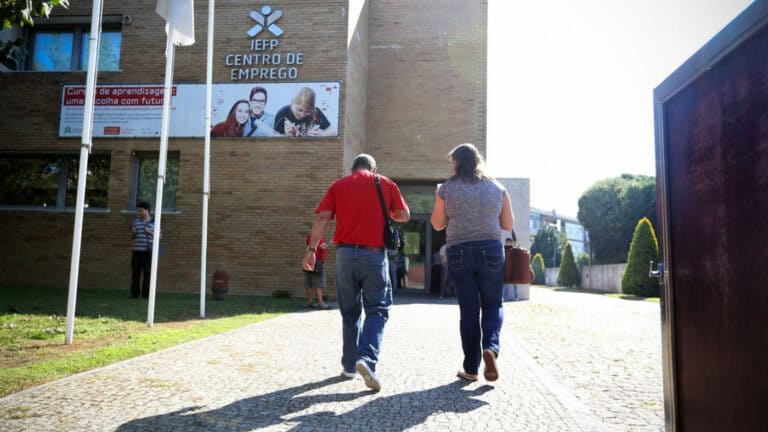 Desemprego aumenta no quadrilátero urbano em julho