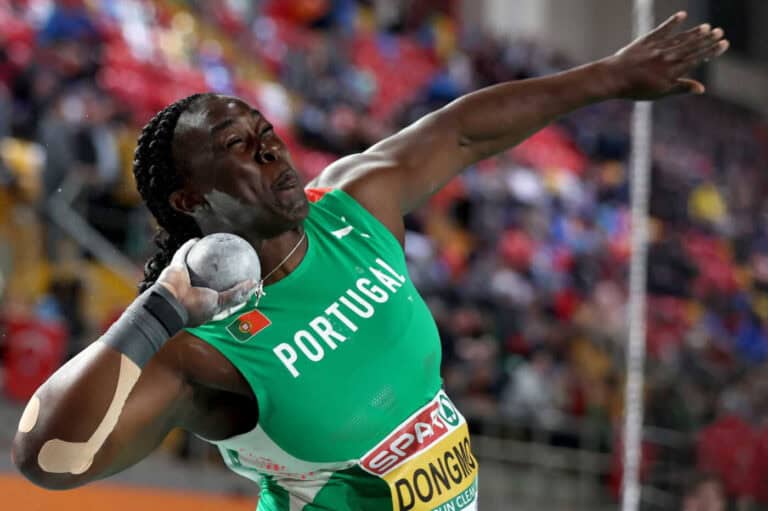 Auriol Dongmo lança para as medalhas no peso&nbsp;