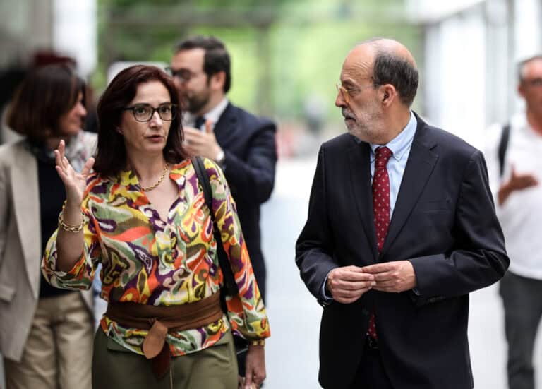 Governo vai aumentar bolsas para estudantes do Ensino Superior