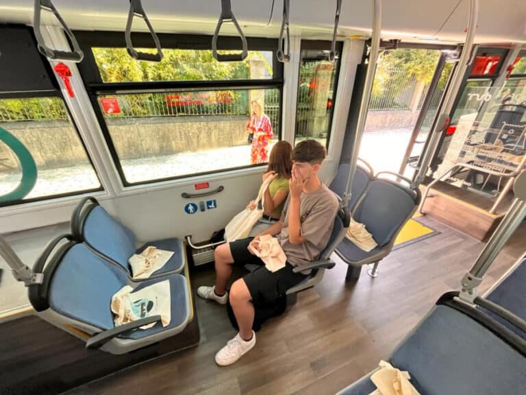 Jovens até aos 23 anos vão ter passes gratuitos a partir de janeiro&nbsp;&nbsp;