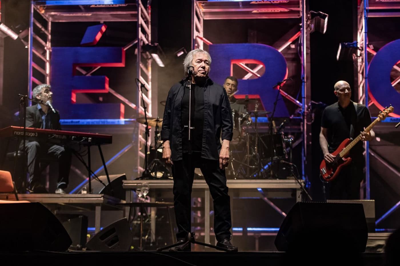 Sérgio Godinho apresenta novo espetáculo "Liberdade25" em 2024 em vários palcos nacionais