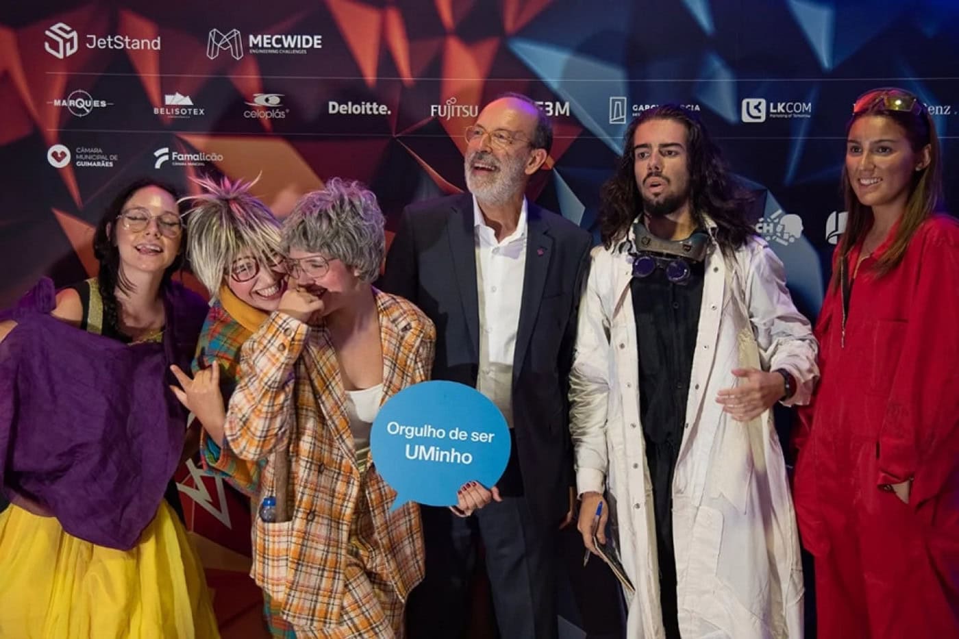 Cerca de mil alumni vibraram com Luís Represas. Reitor desafia comunidade a participar no cinquentenário