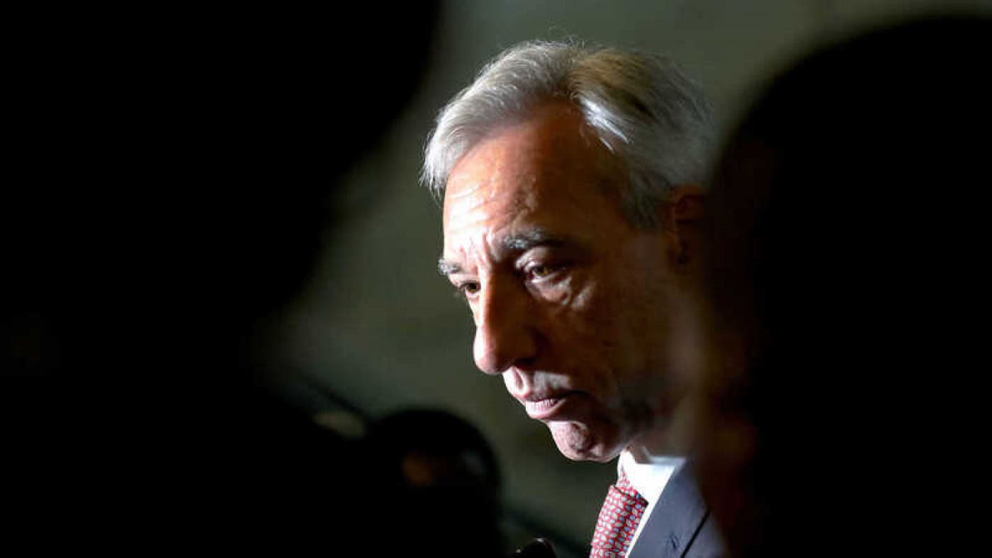 Gomes Cravinho nega estar debilitado como ministro com casos da Defesa