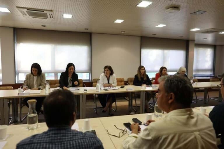 Governo propõe aumentos de 52 euros ou 2% na Função Pública, diz Frente Comum&nbsp;