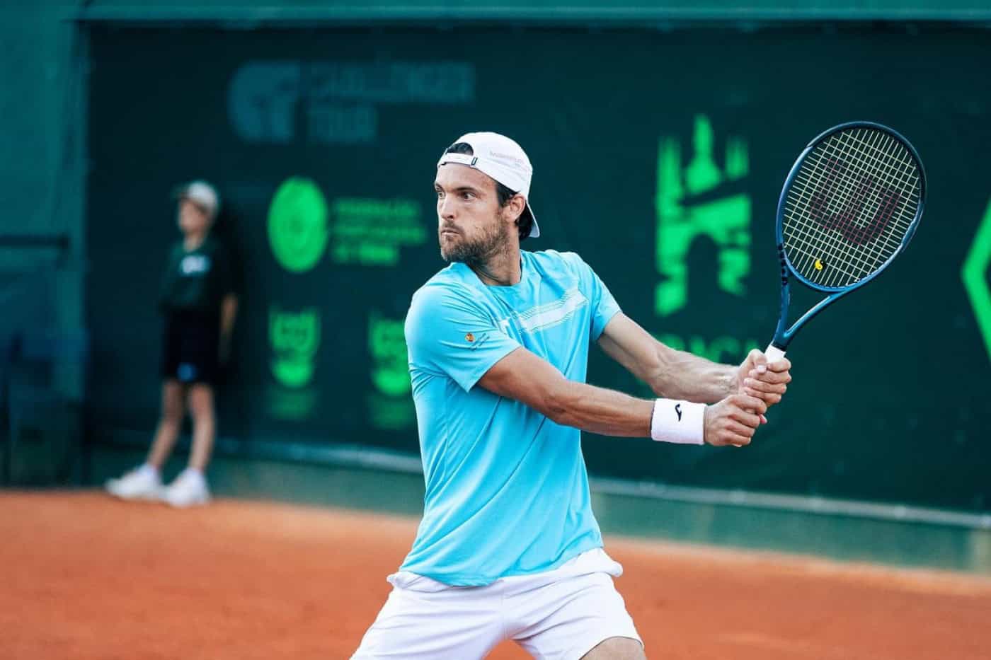 João Sousa deixa escapar vantagem e fica pela estreia no Braga Open