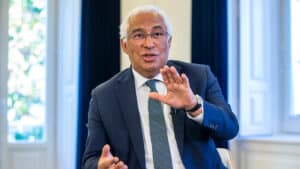 Costa remete para concertação social baixa do IRS e admite salário mínimo mais alto em 2024