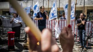 Docentes e educadores de todo o país em greve por melhores condições de trabalho&nbsp;