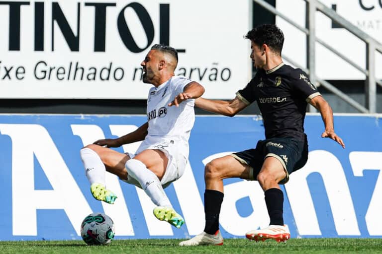 Farense empata na receção ao Vizela em jogo sem golos